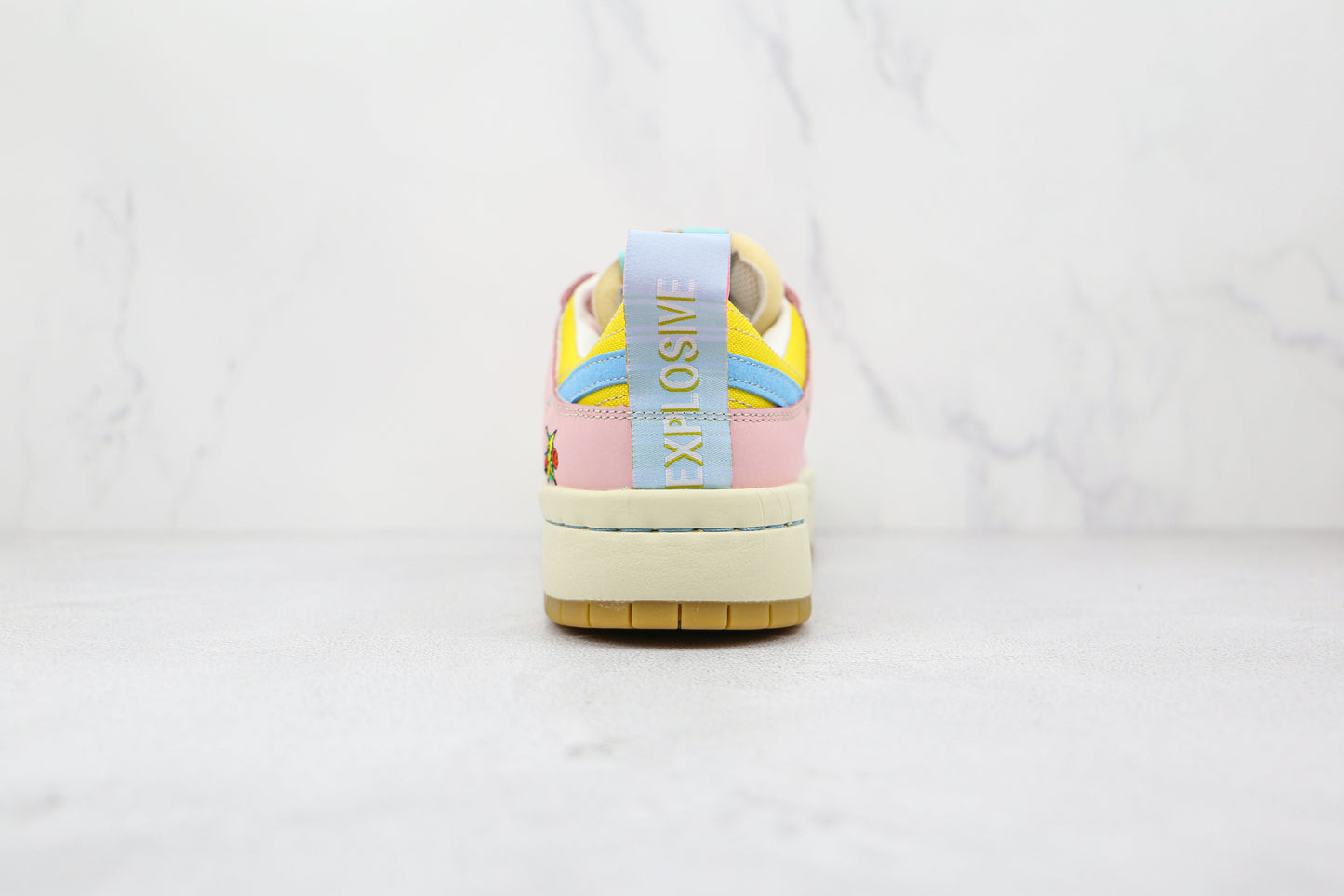 Dunk Low SB ‘Disrupt’