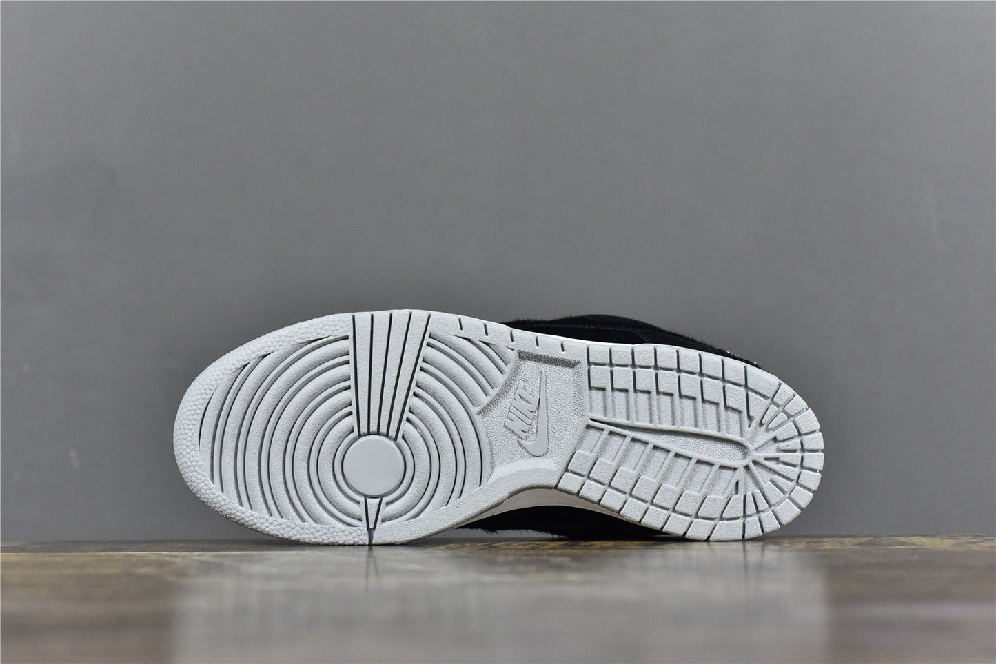 Medicom Toy x Dunk Low ‘BE@RBRICK’