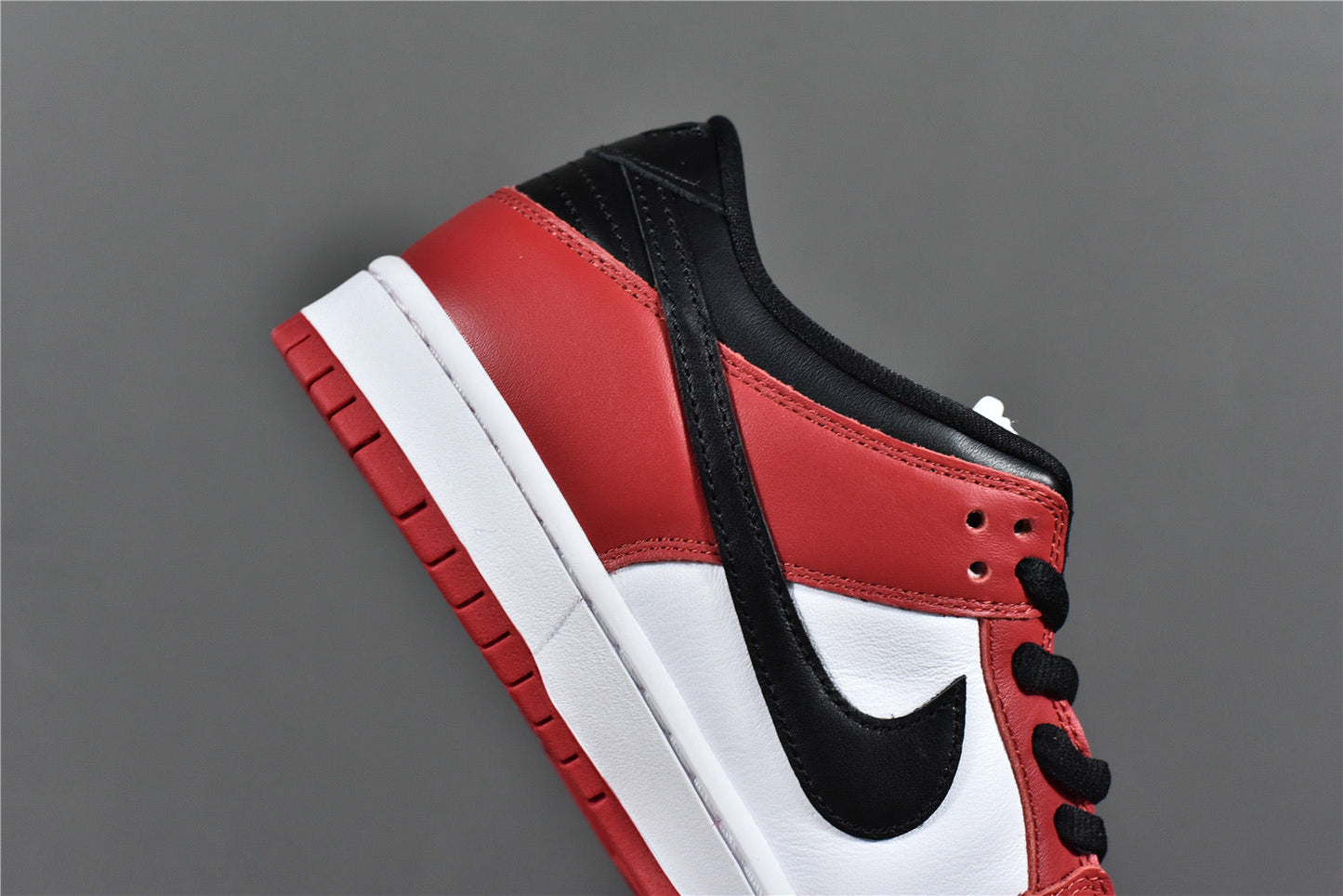 Dunk Low ‘Chicago’