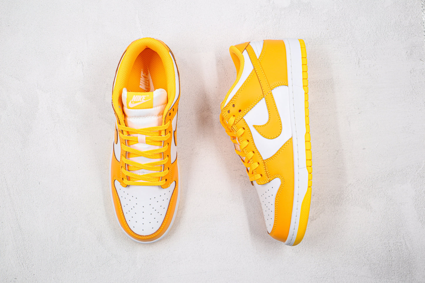 Dunk Low ‘laser orange ‘