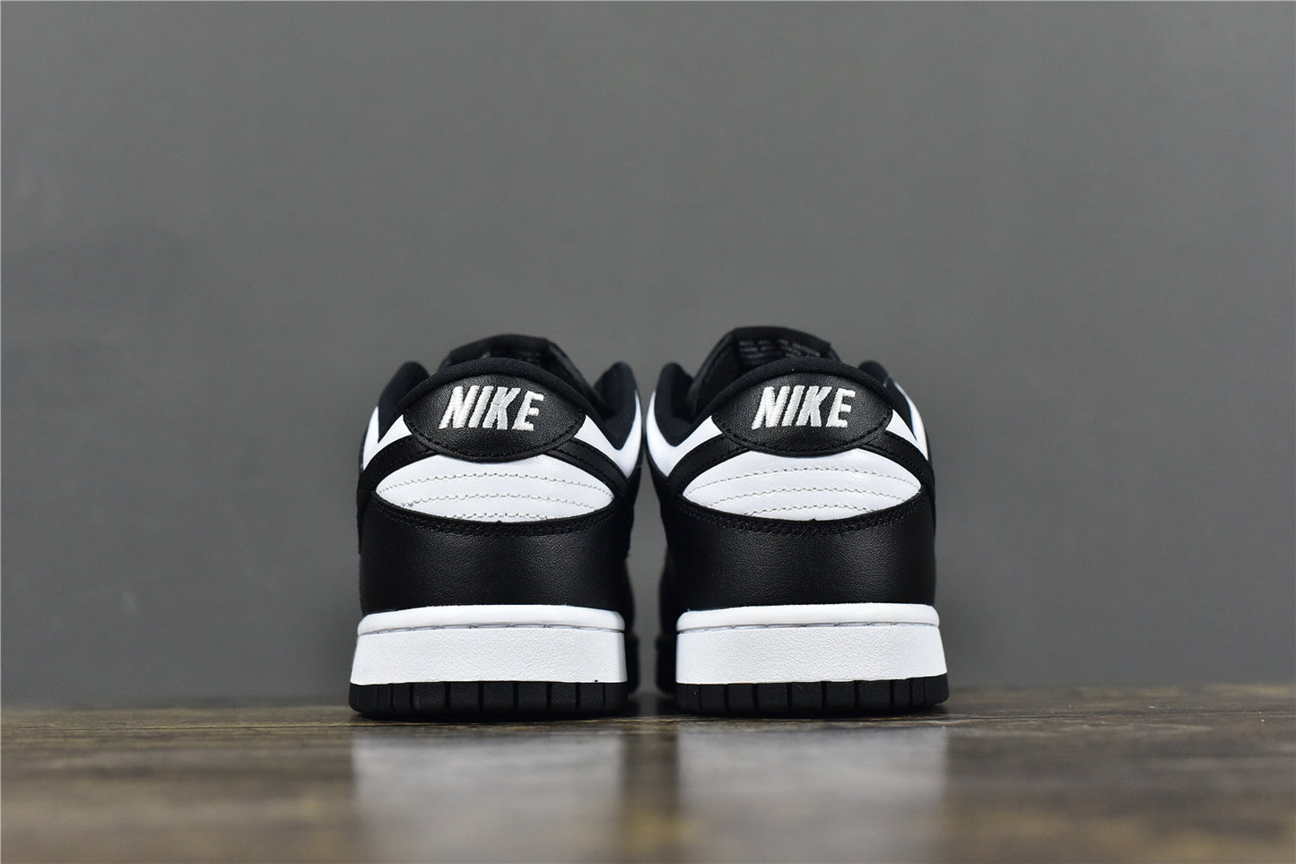 Dunk Low Retro ‘white black’