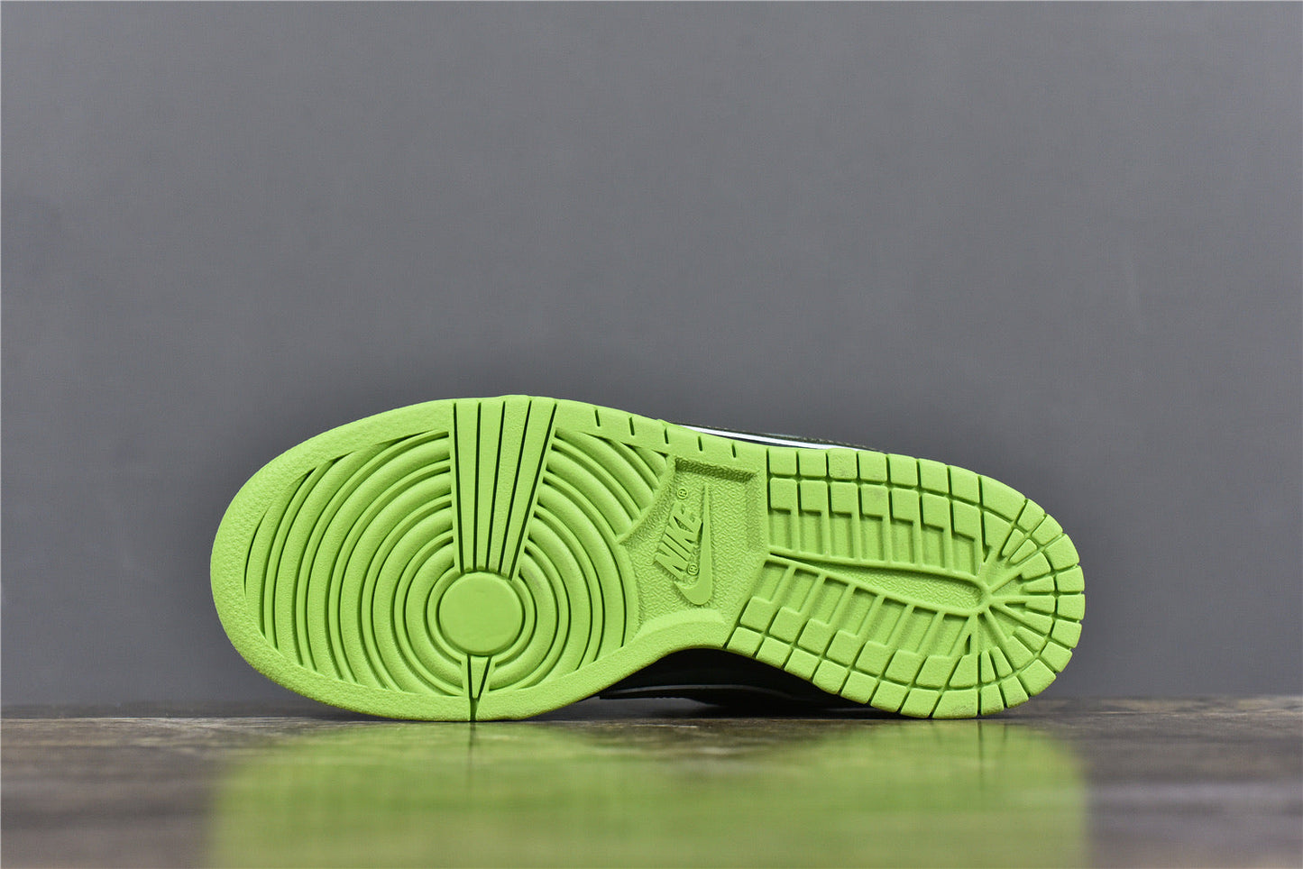 Dunk Low "Green Lobster"