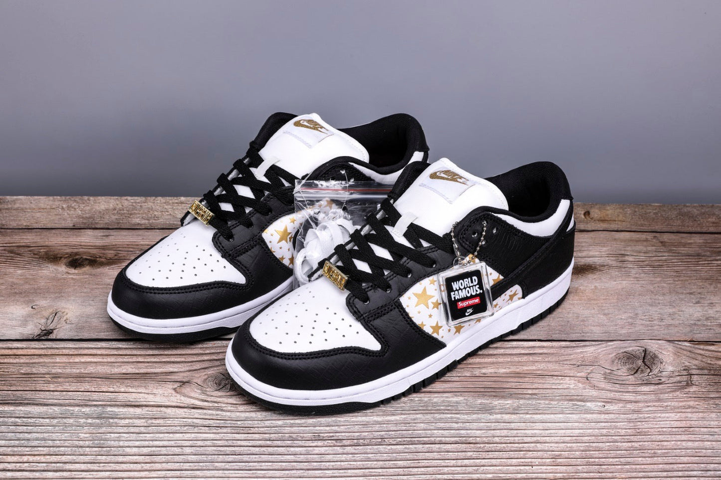 SUP x Dunk Low SB ‘Black’
