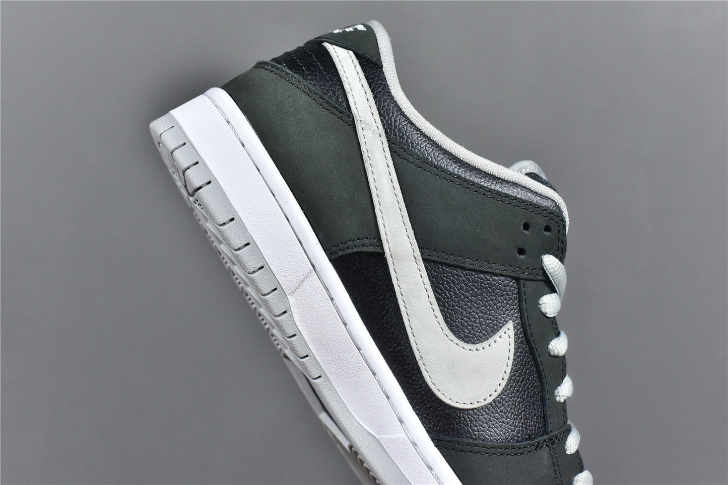 SB Dunk Low ‘Shadow’