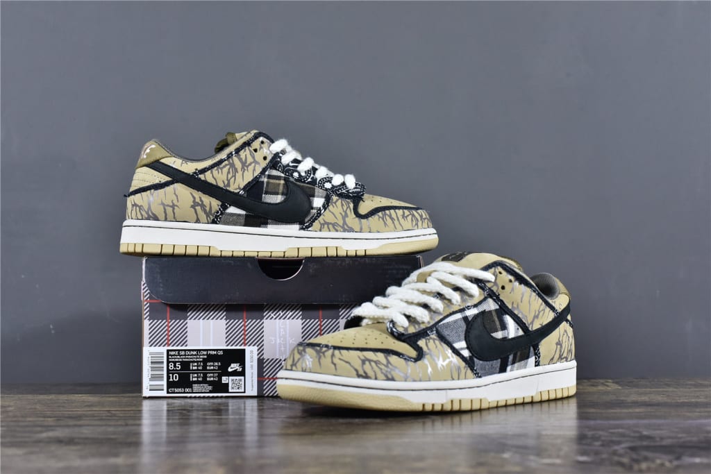 Travis Scott x SB Dunk Low 'Cactus Jack'
