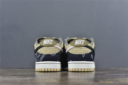 Travis Scott x SB Dunk Low 'Cactus Jack'