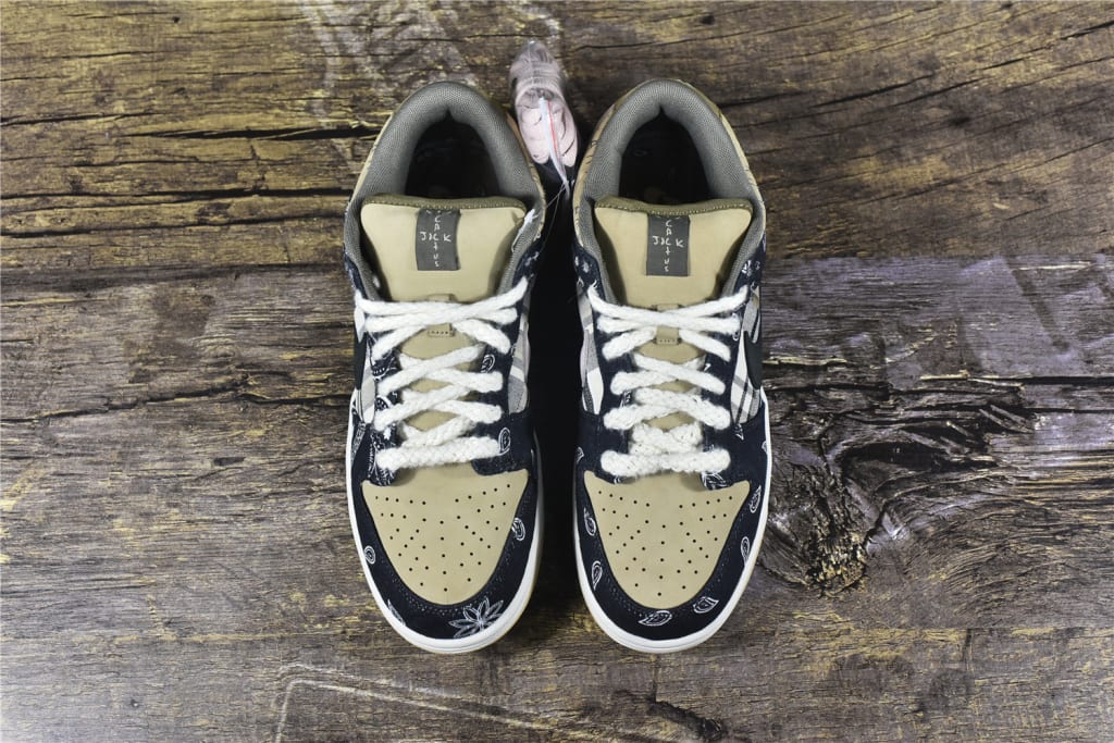 Travis Scott x SB Dunk Low 'Cactus Jack'