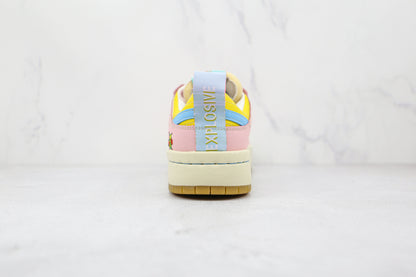 Dunk Low SB ‘Disrupt’