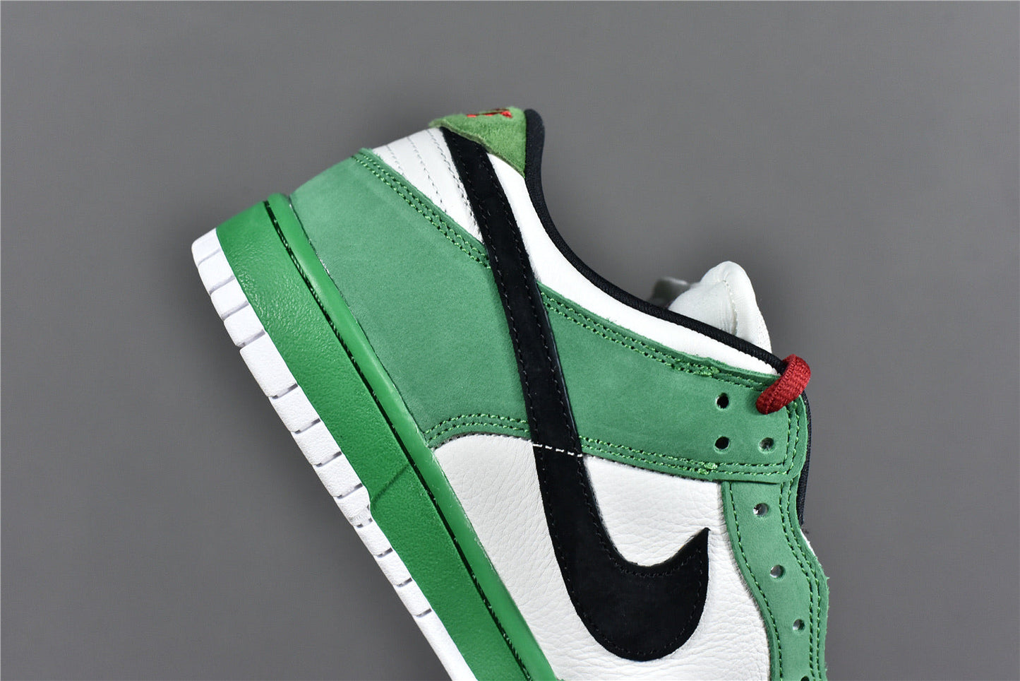 Dunk Low SB ‘Heineken’