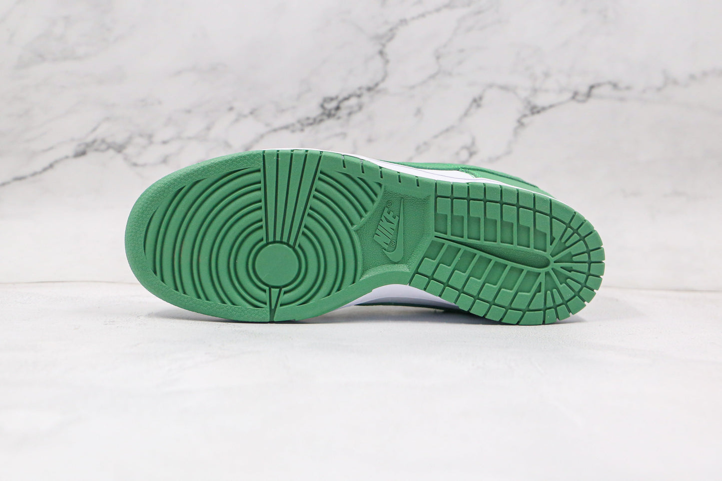 Dunk Low “Green Tender Powder”