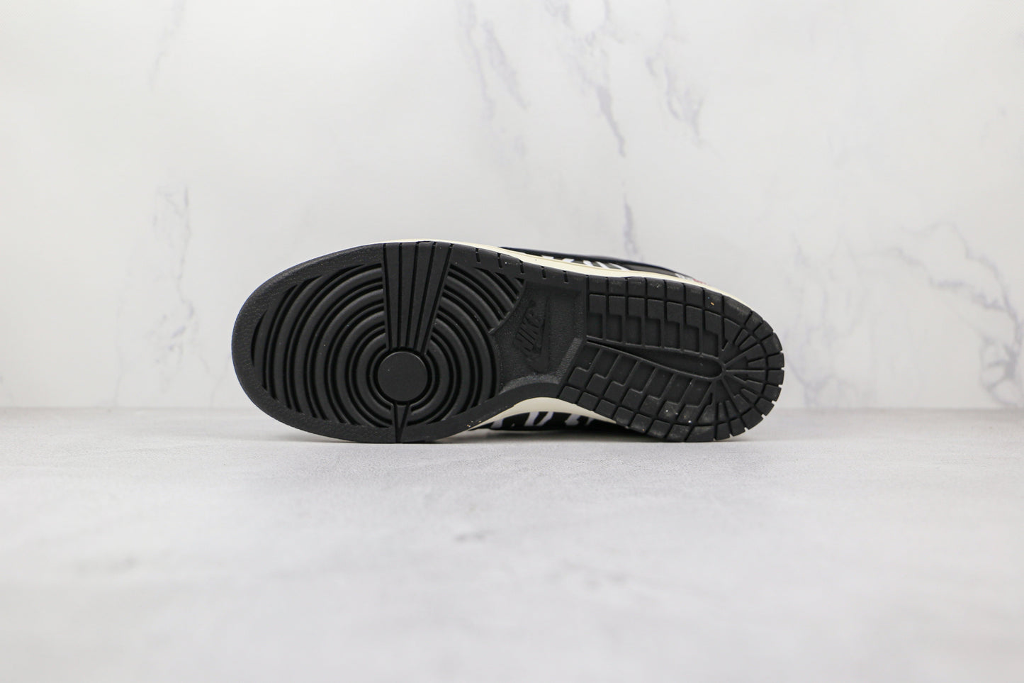 Dunk Low Retro ‘quartersnacks’