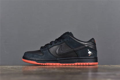 Dunk low Staple ‘Black Pigeon’
