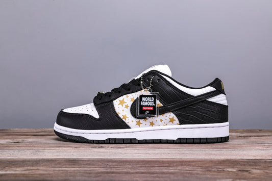 SUP x Dunk Low SB ‘Black’