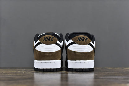 Dunk Low Trail End ‘Brown’