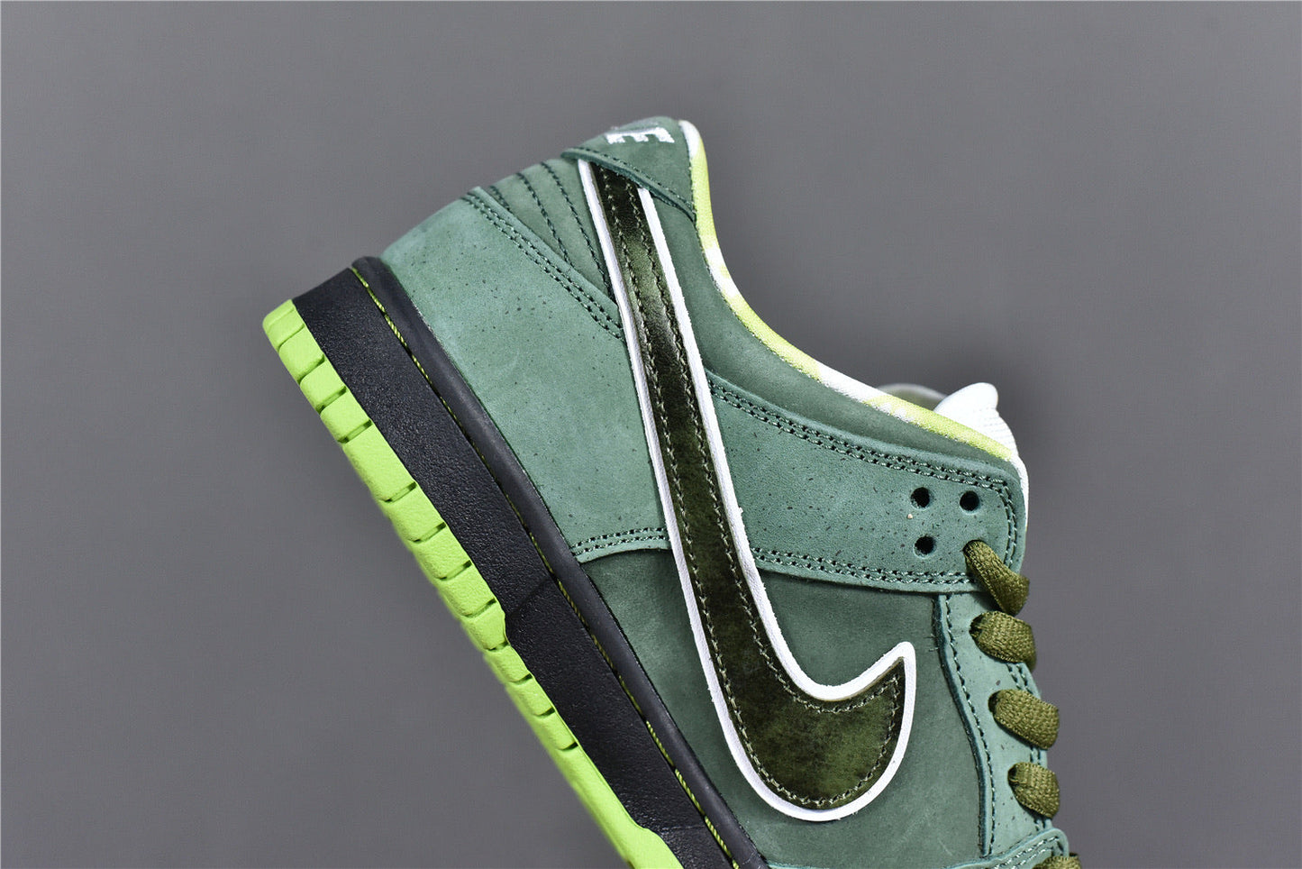 Dunk Low "Green Lobster"