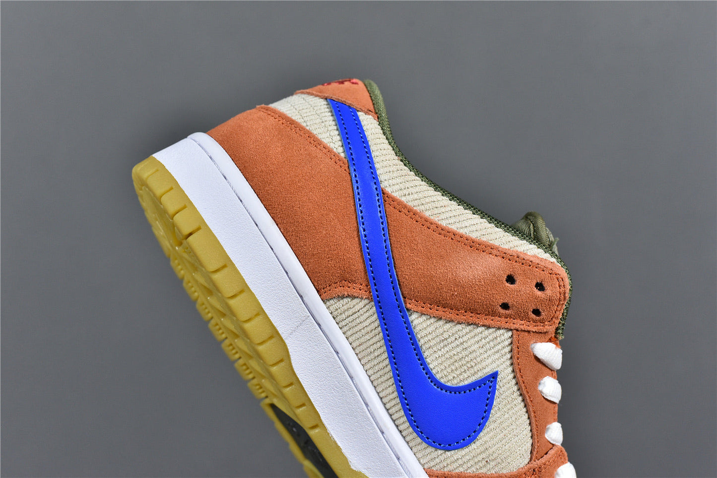 Dunk Low ‘Corduroy Dusty Peach’