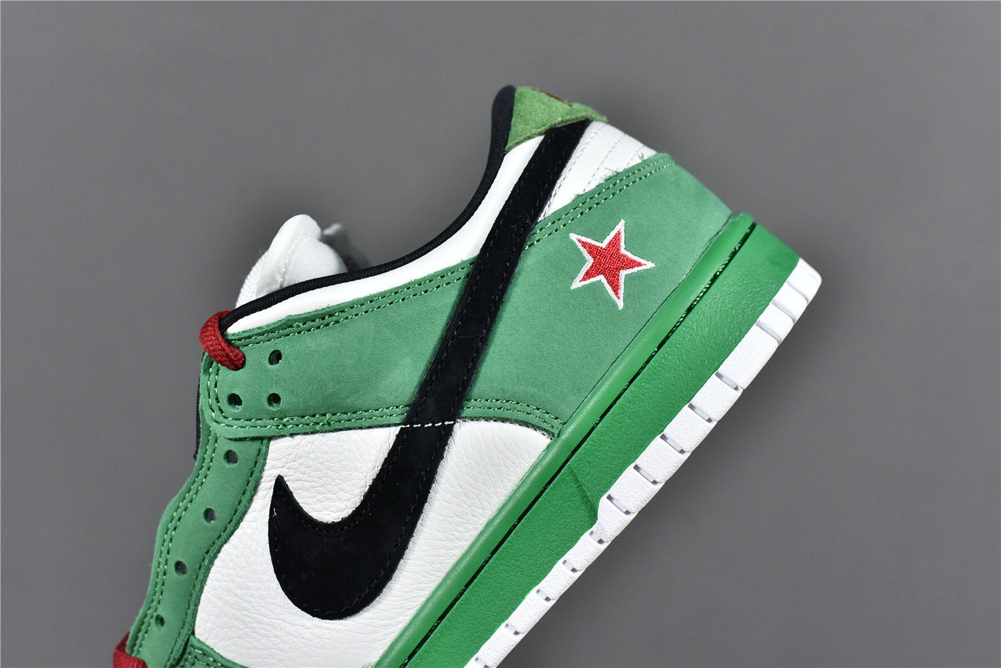 Dunk Low SB ‘Heineken’
