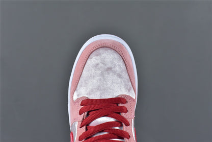 StrangerLove Dunk Low SB 'Valentine's Day'