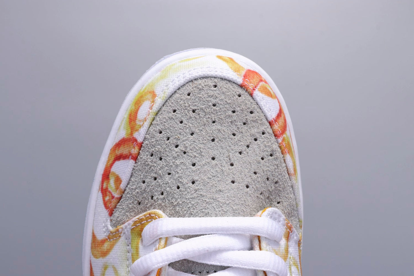 SB Dunk Low ‘Street Hawker’