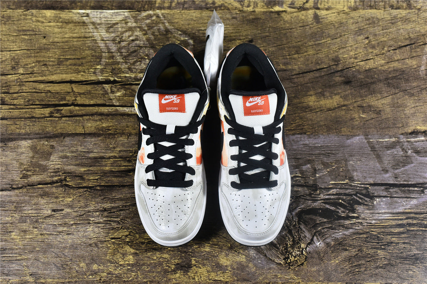 Dunk Low Raygun ‘white’
