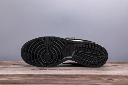 SUP x Dunk Low SB ‘Black’