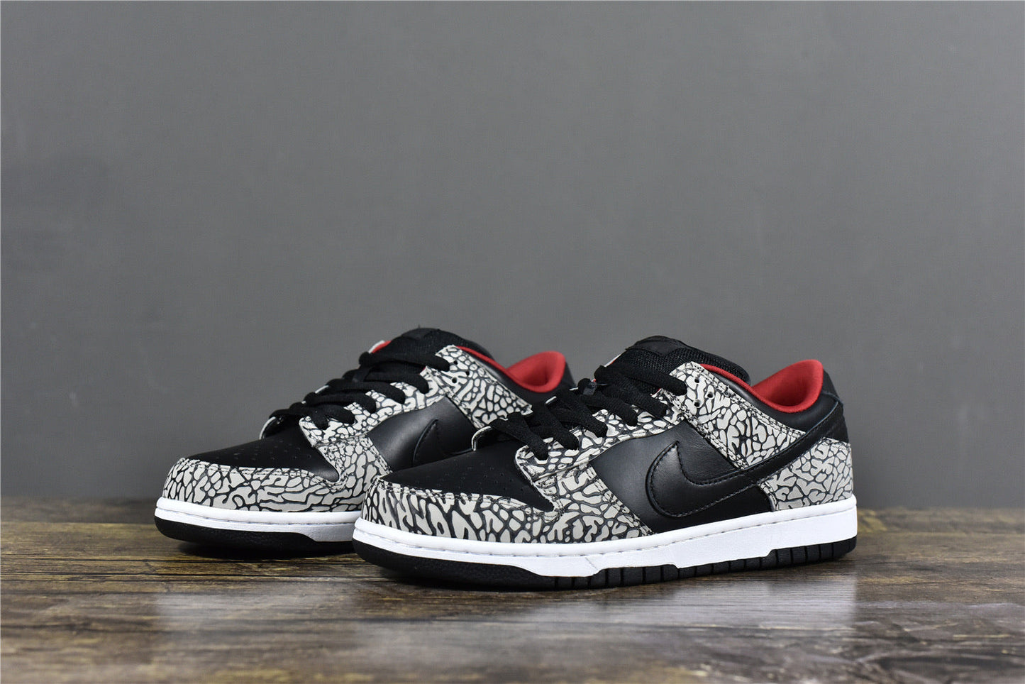 SUP SB Dunk Low - Black Cement