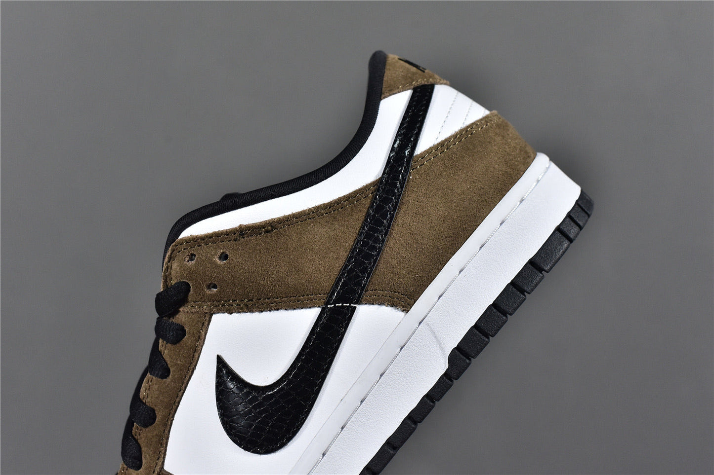 Dunk Low Trail End ‘Brown’