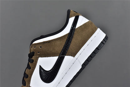 Dunk Low Trail End ‘Brown’