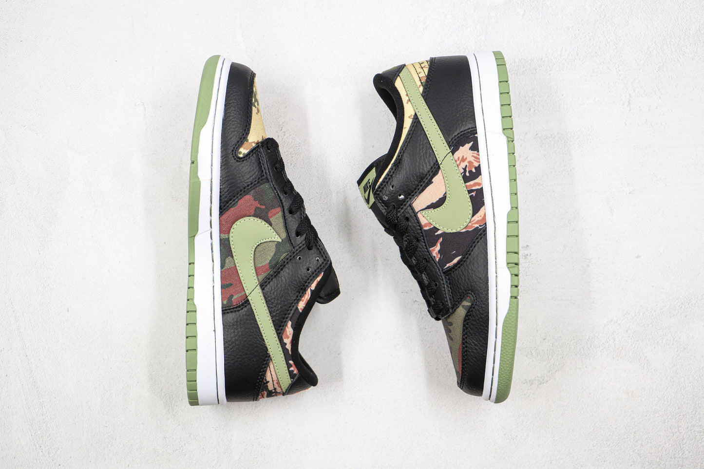 Dunk Low  ‘Black Multi-Camo’