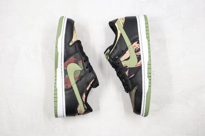 Dunk Low  ‘Black Multi-Camo’