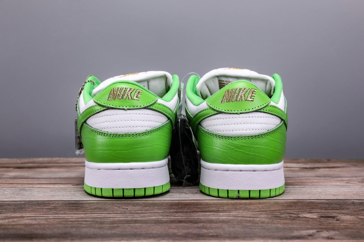 SUP x Dunk Low SB ‘Mean Green’