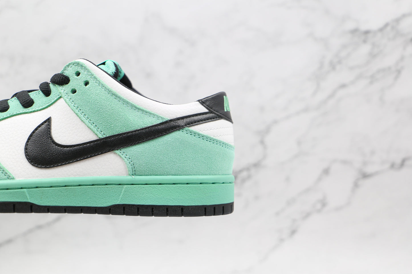 Dunk Low SB “Sea Crystal”