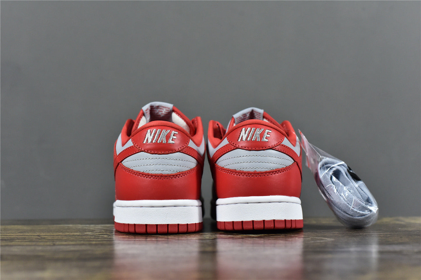 Dunk Low SB ' Medium Grey ‘