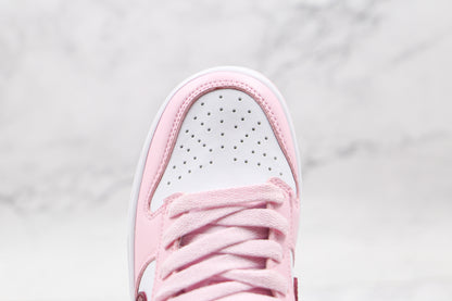 Dunk Low “White / Pink / Red”