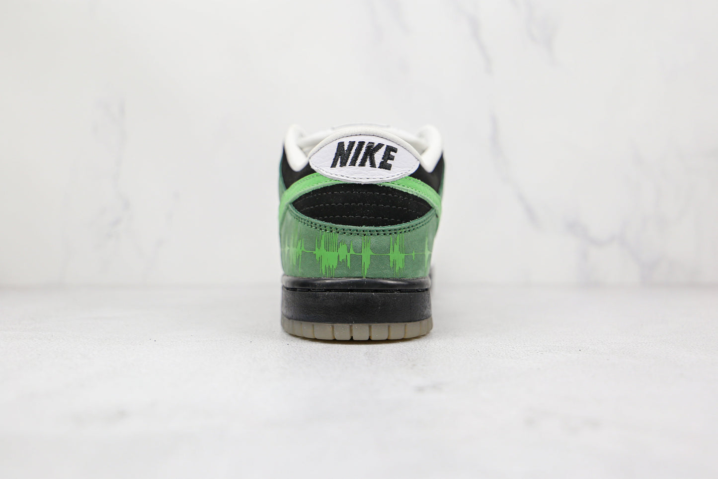 Dunk Low SB “Meter”