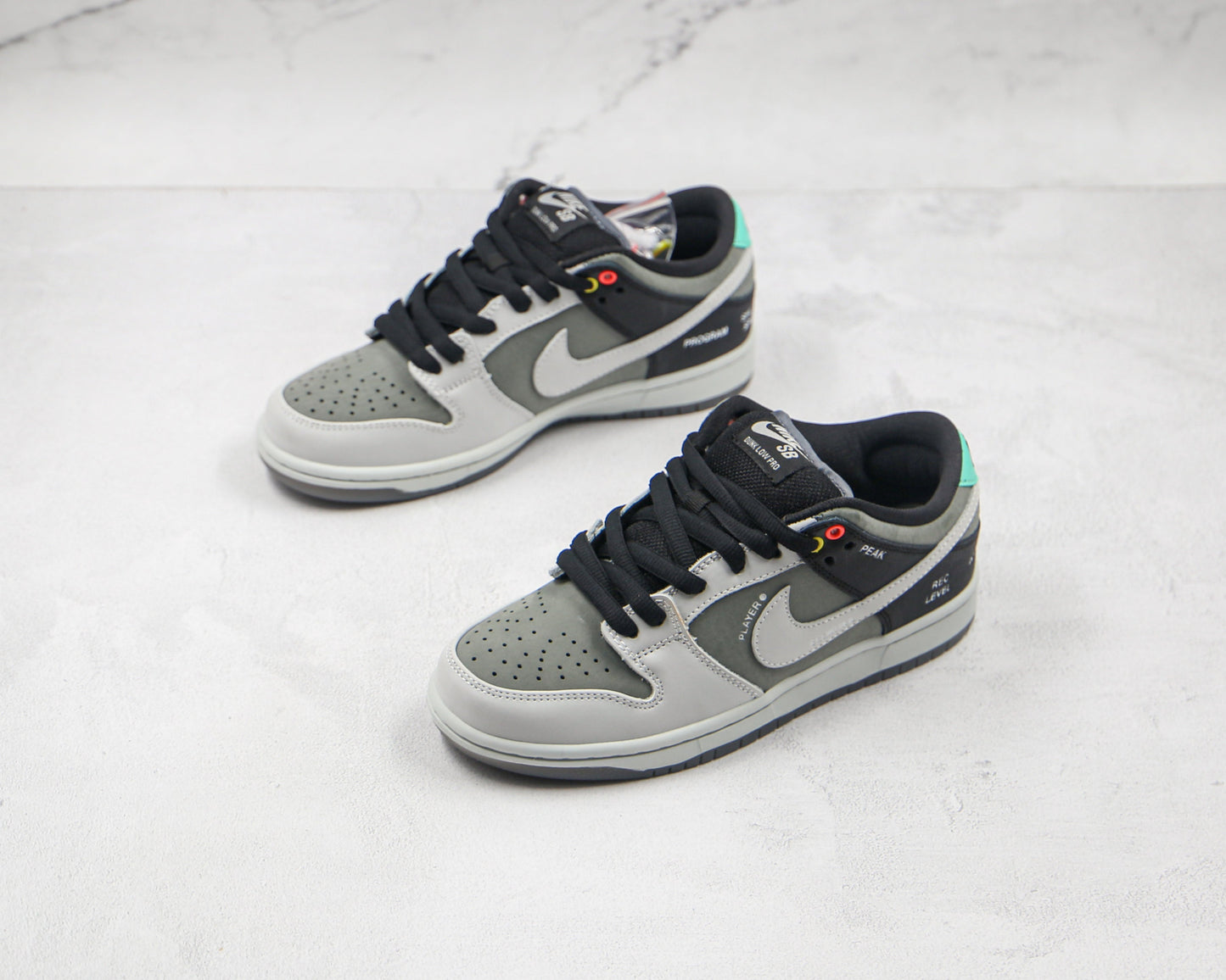 dunk Low “Camcorder”