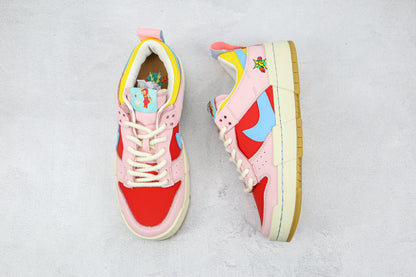 Dunk Low SB ‘Disrupt’