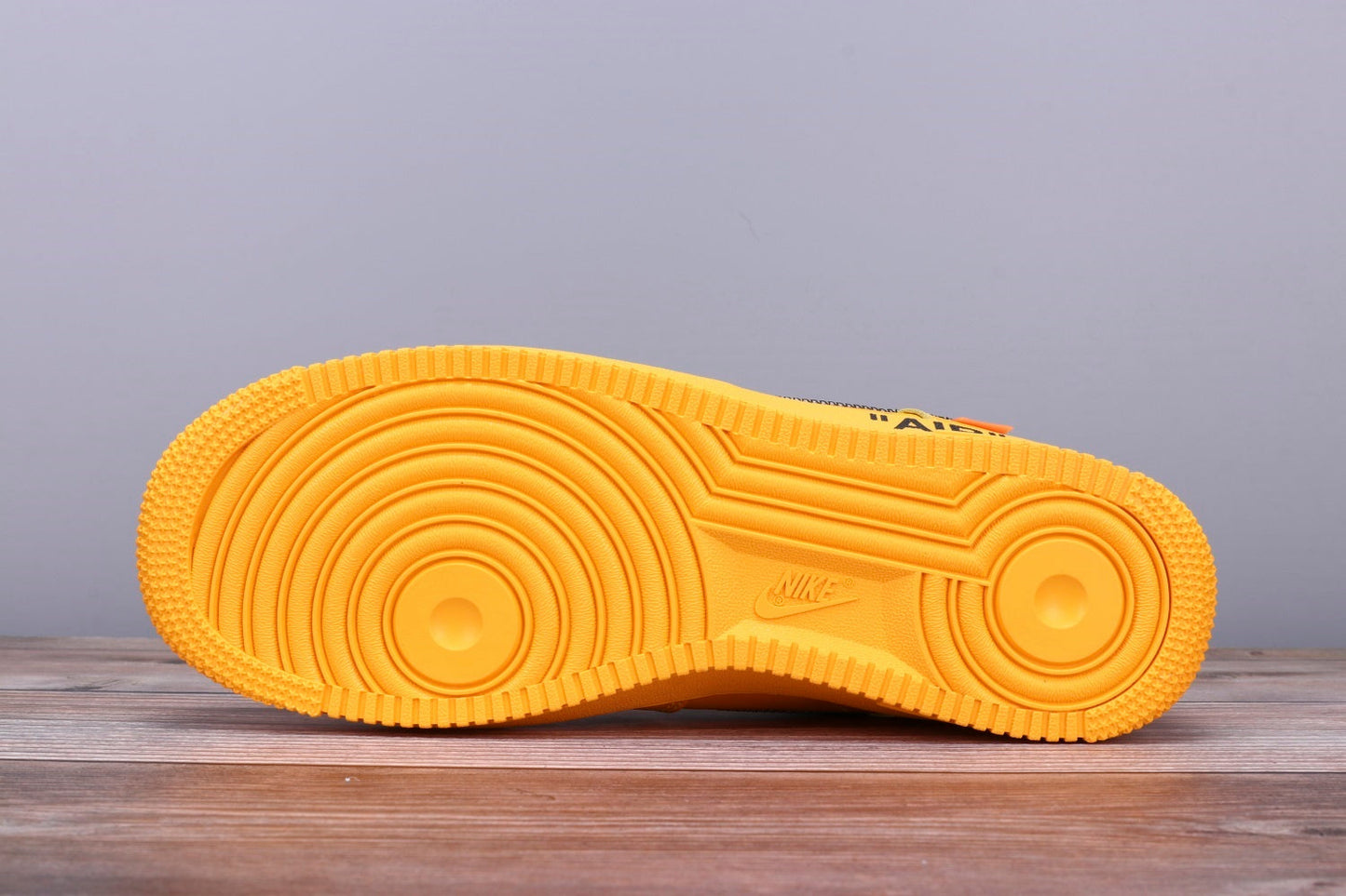 OW x Air Force 1 ‘University Gold’