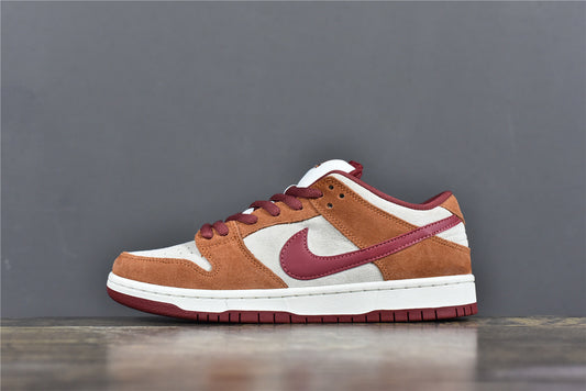Dunk Low SB ‘Dark Russet Cedar’