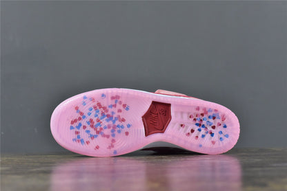 StrangerLove Dunk Low SB 'Valentine's Day'