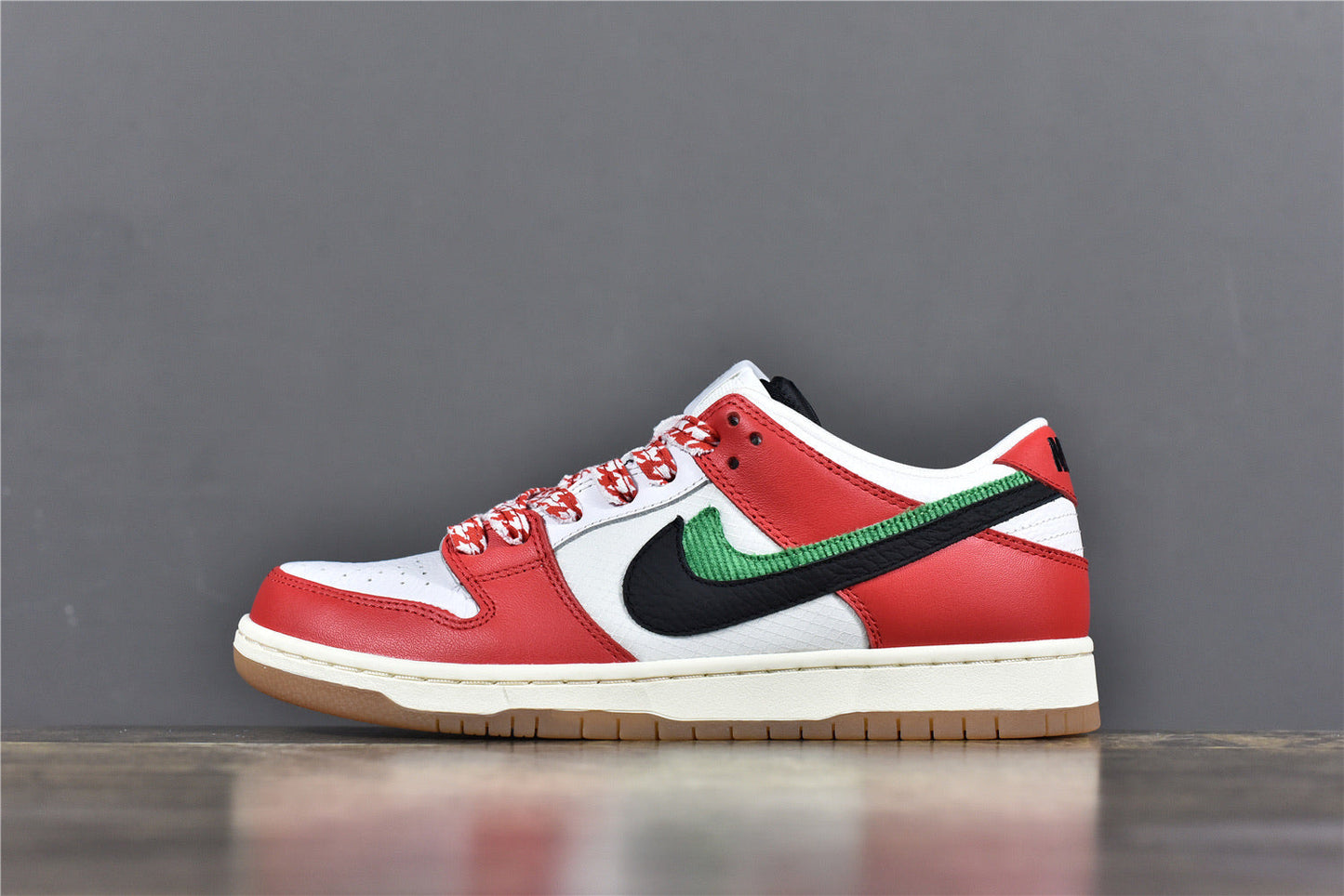 Dunk Low SB 'Low Frame Skate Habibi’