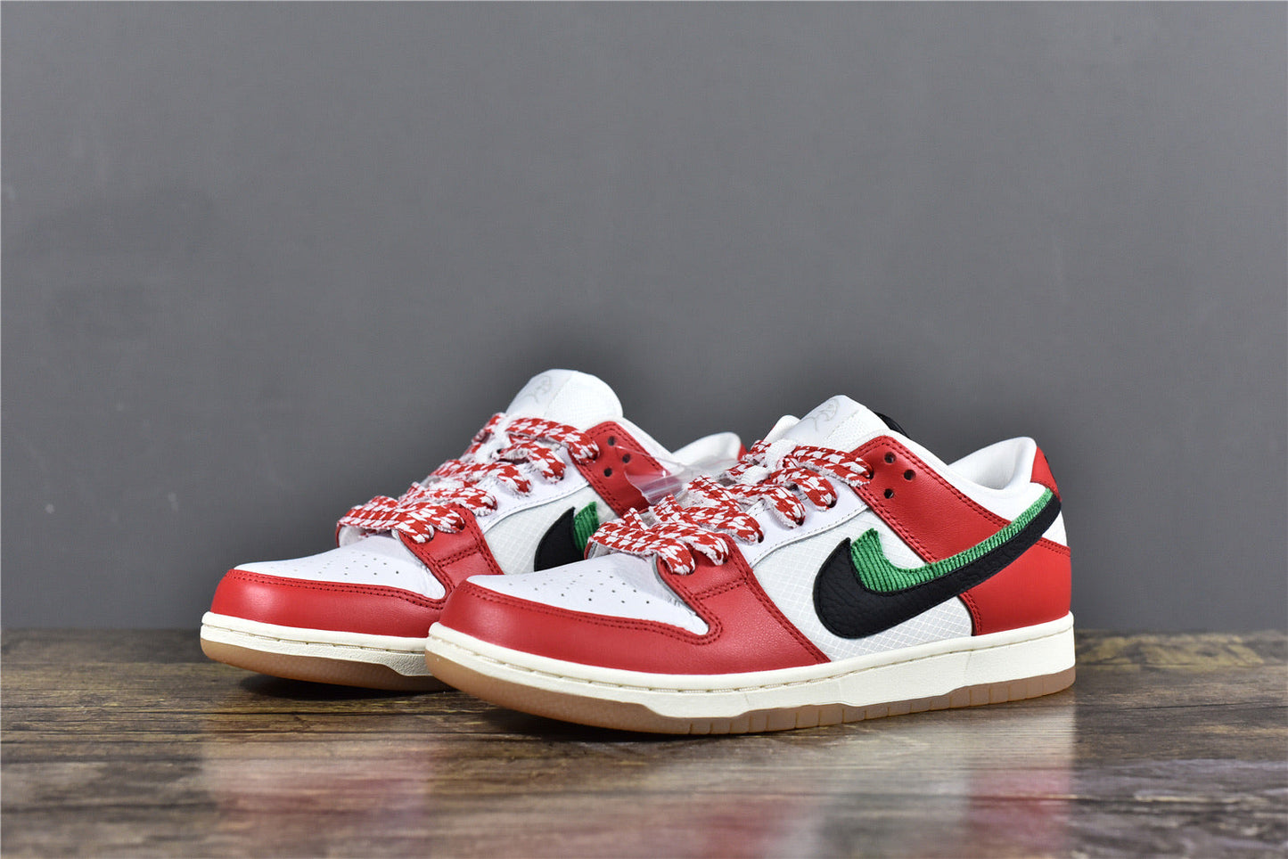 Dunk Low SB 'Low Frame Skate Habibi’