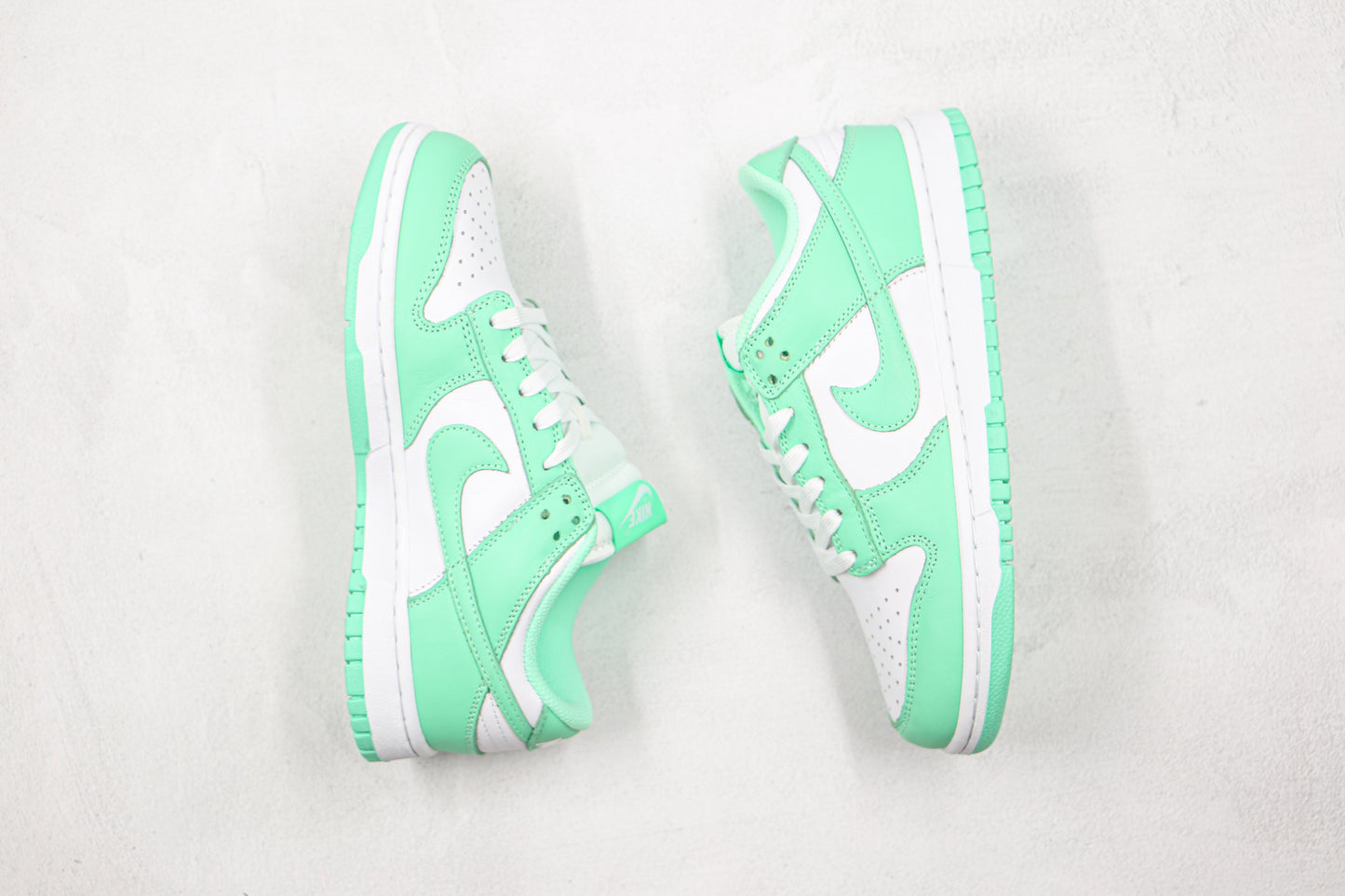 Dunk Low 'Green Glow’
