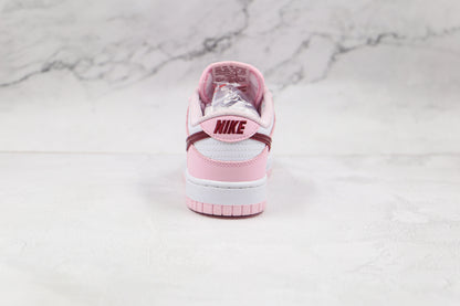 Dunk Low “White / Pink / Red”