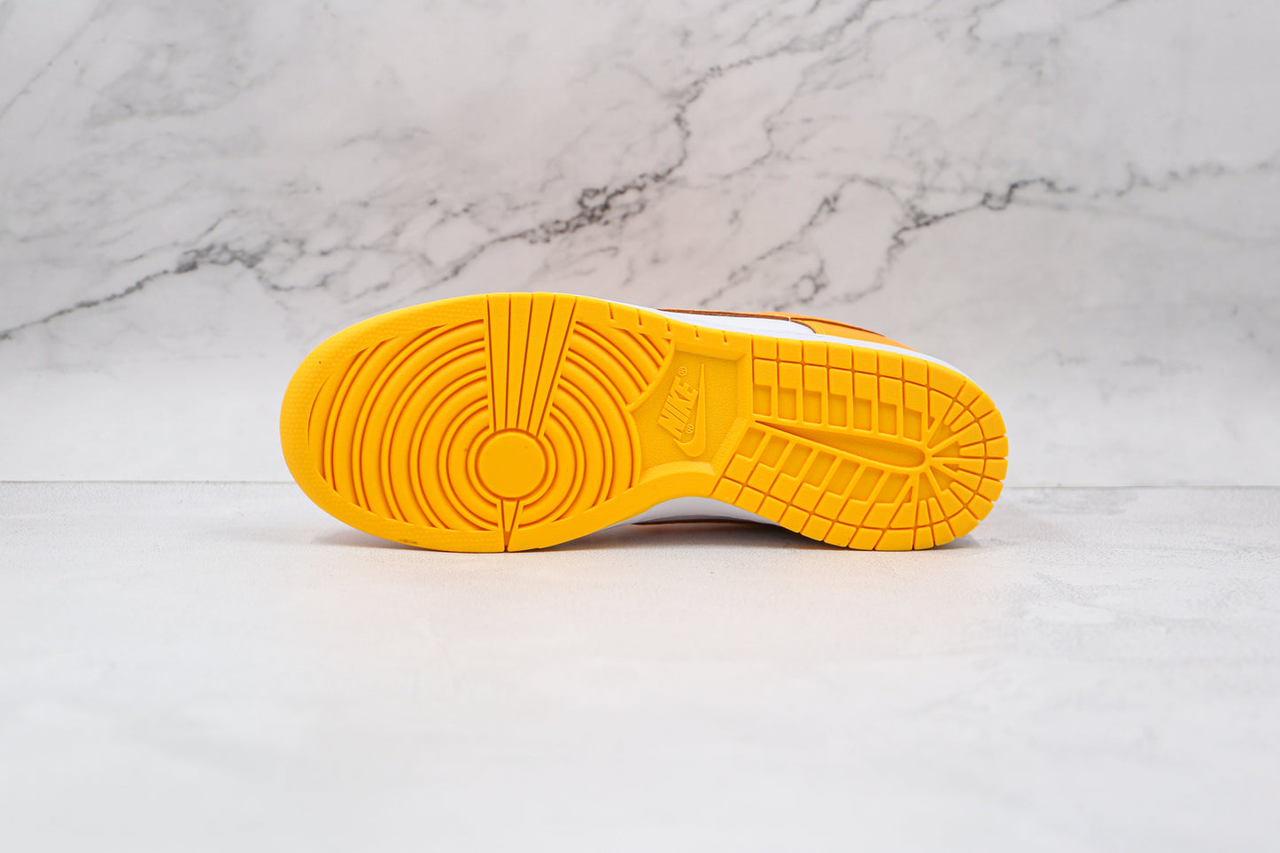 Dunk Low  ‘laser orange ‘