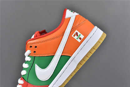 Dunk Low ‘7-11’