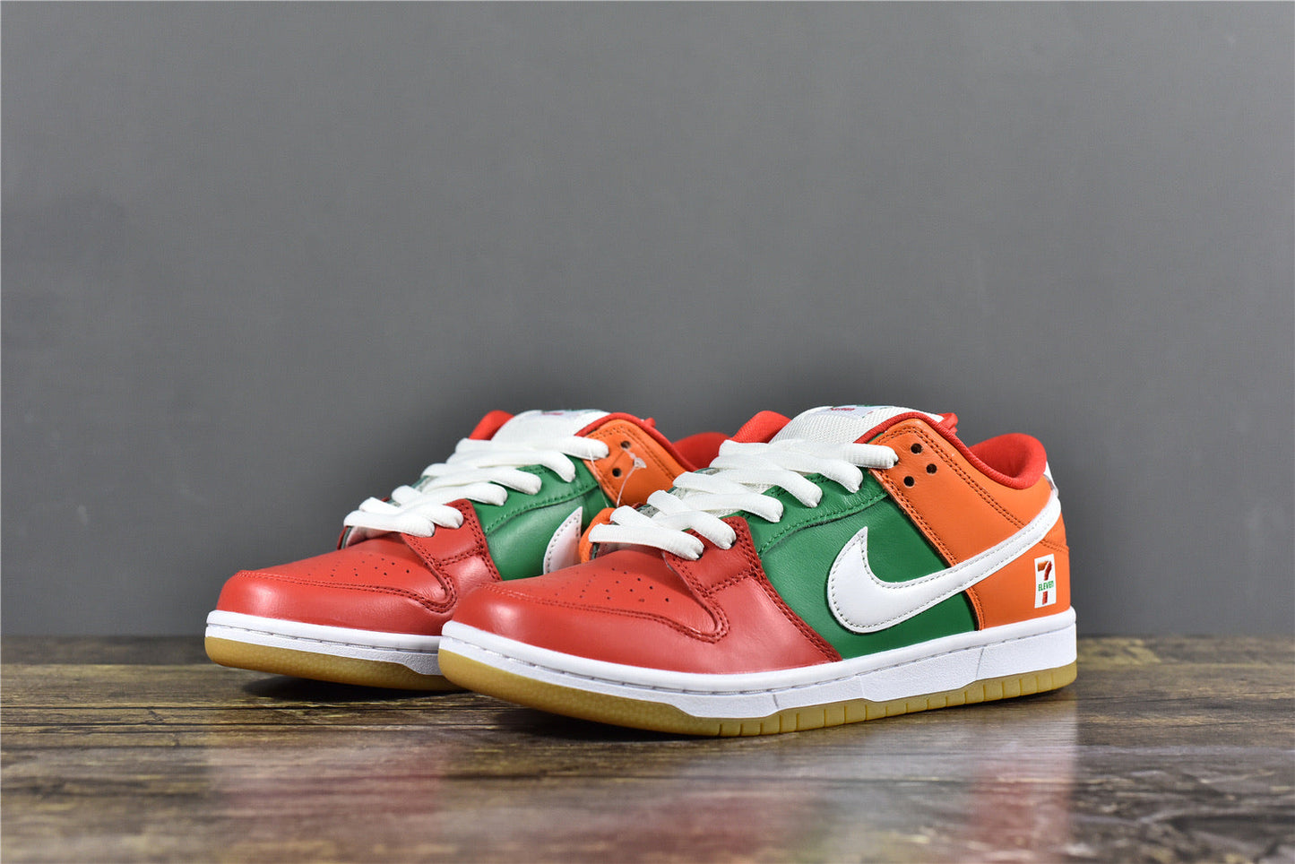 Dunk Low ‘7-11’
