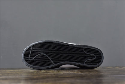 OW x Blazer Mid ‘Rim Greapers’