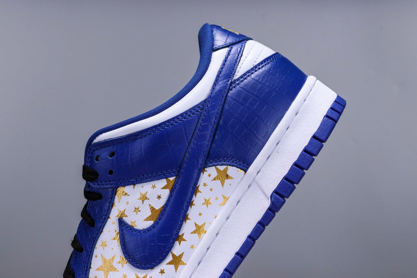 SUP x Dunk Low SB 'Hyper Royal’