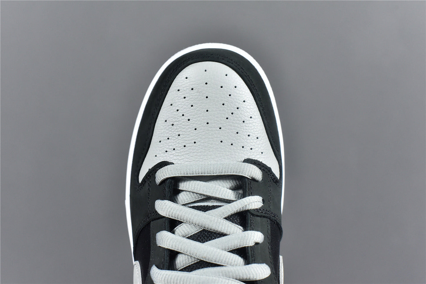 SB  Dunk Low ‘Shadow’